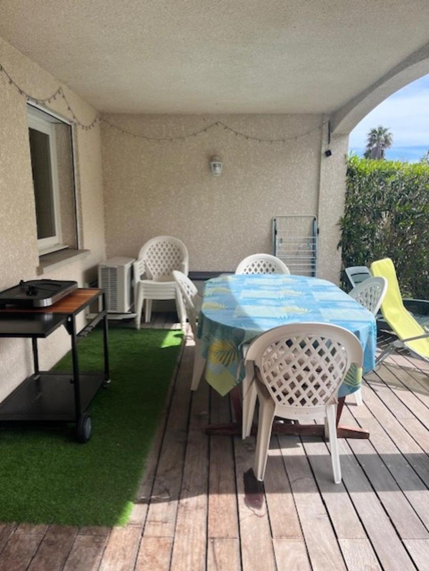 ポルトヴェッキオAppt T2 Standing Avec Piscine Et Terrasseアパートメント エクステリア 写真